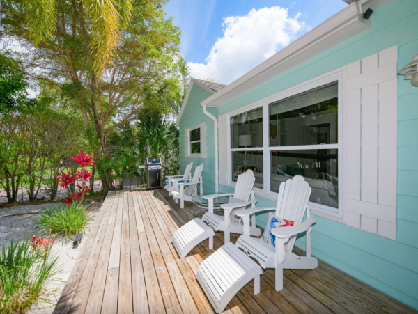 Three Bedroom Lido Key Vacation Home Sleeps Eight Guests